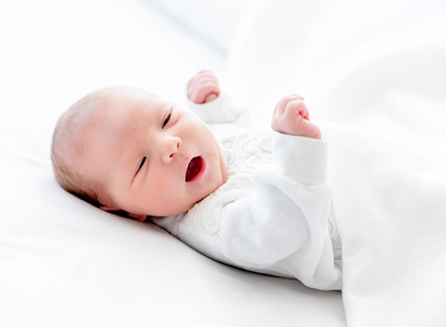 Jak brak snu wpływa na noworodka